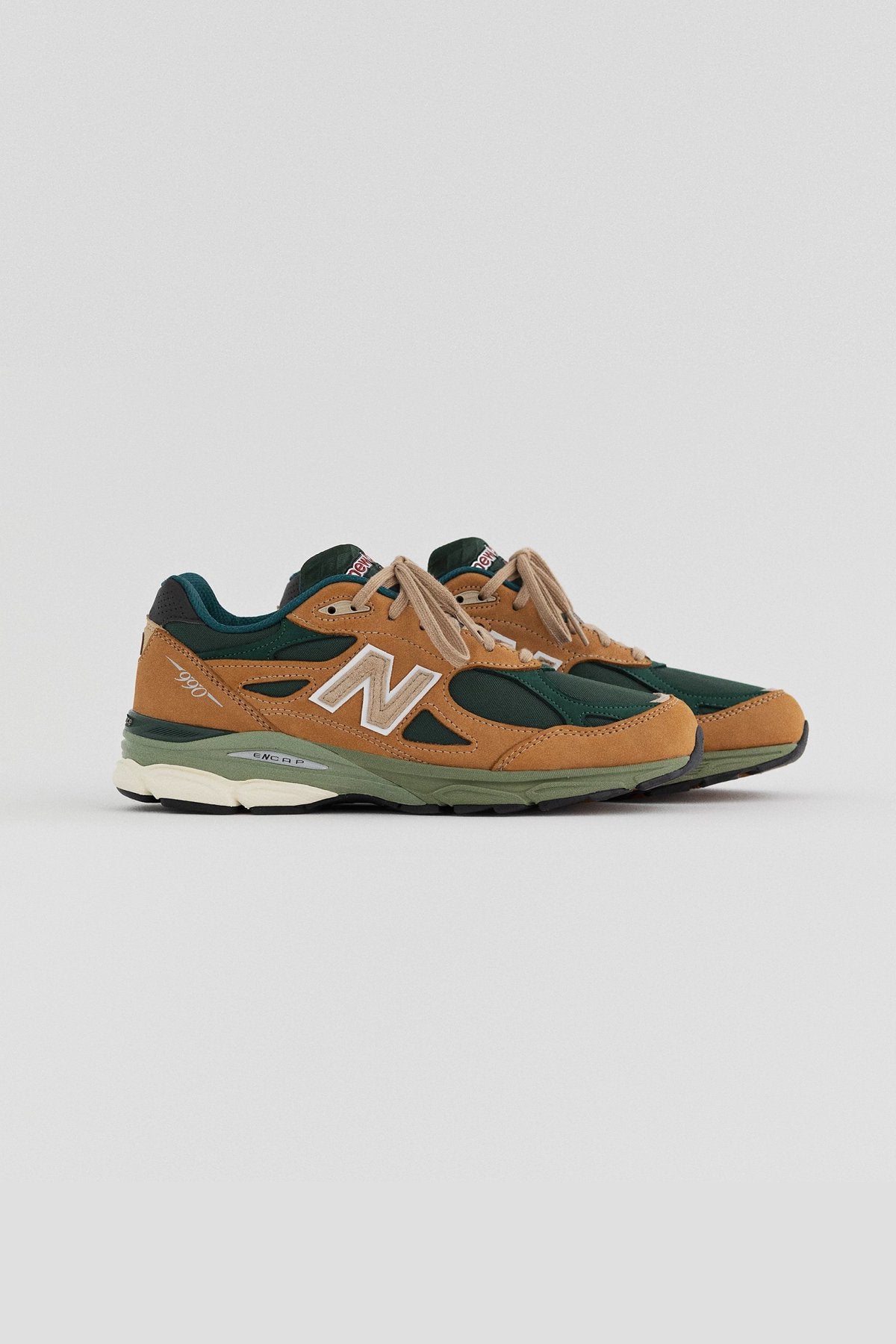 New Balance - M990 WG3 - BROWN