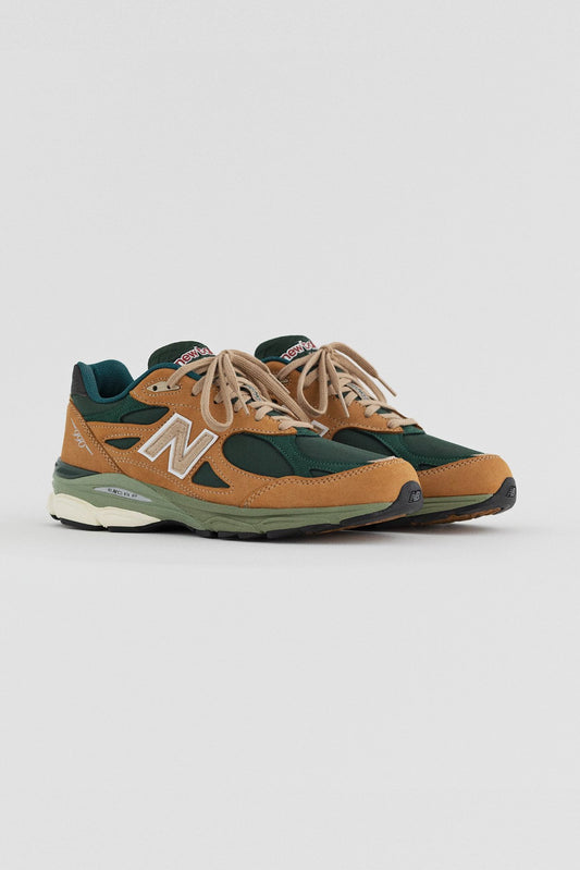 New Balance - M990 WG3 - BROWN