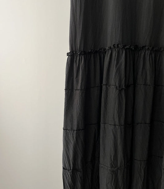 humoresque - LOW WAIST DRESS - BLACK