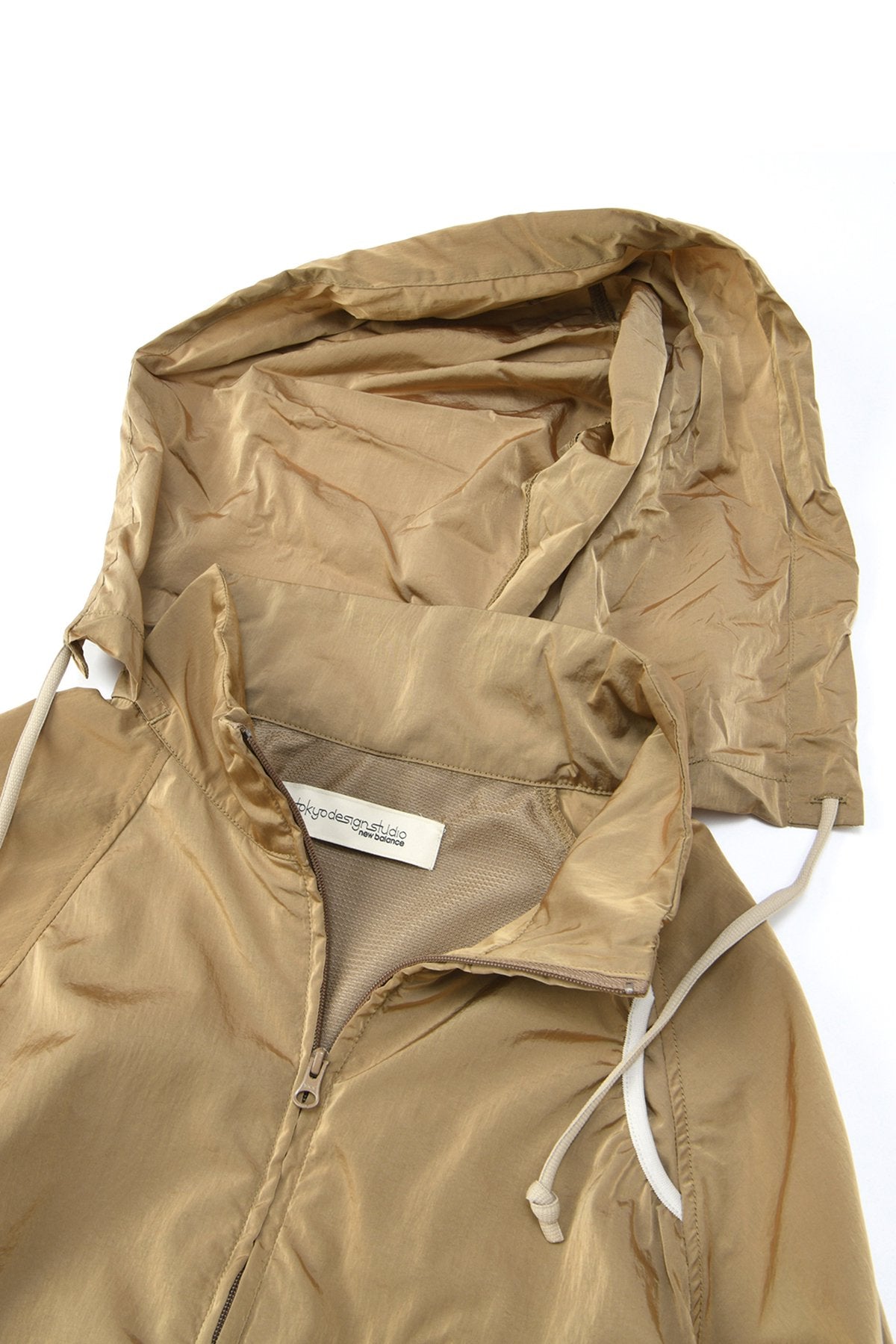 TOKYO DESIGN STUDIO New Balance - Nylon Wind Jacket - BEIGE