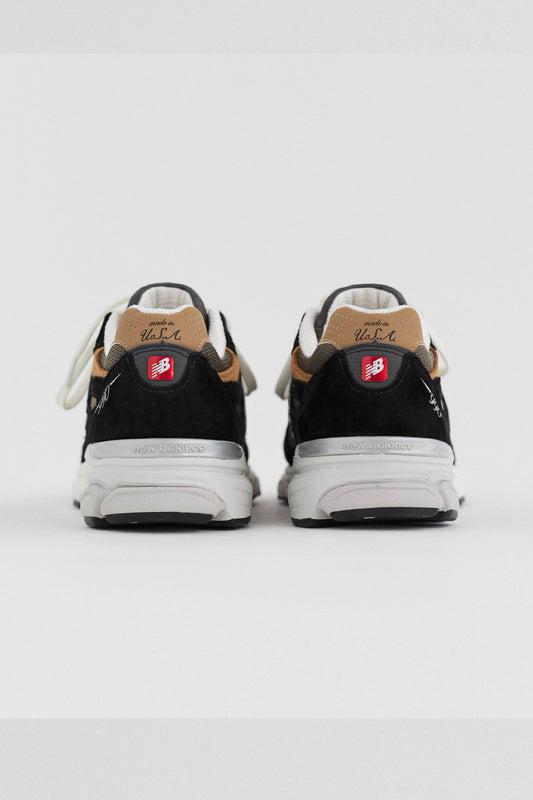 New Balance - M990BB3 (990V3) - BLACK/TAN