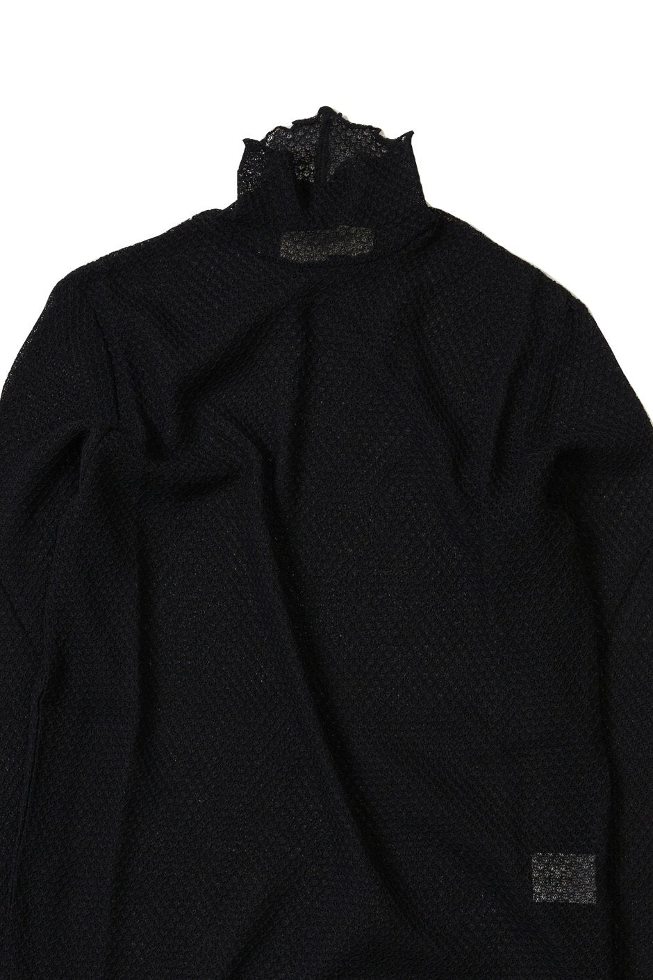 WRYHT - LACE PATTERN TURTLE NECK - BLACK