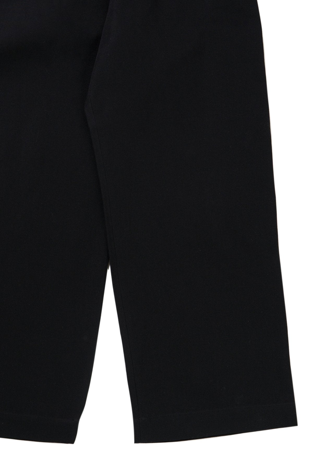 calmlence - PANTS009 - NO PLEATED GURKHA - BLK