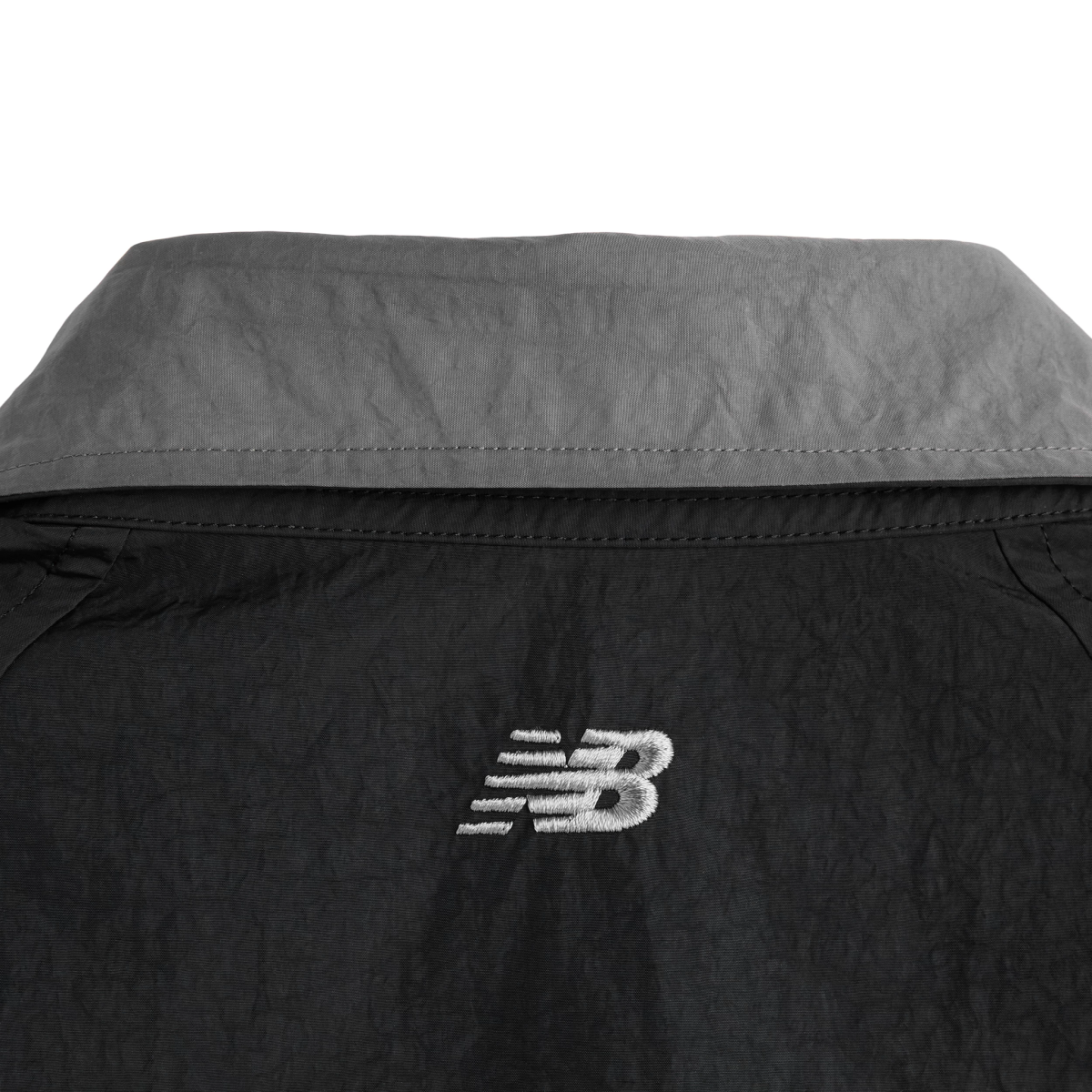 TOKYO DESIGN STUDIO New Balance - Nylon Wind Jacket - BLACK