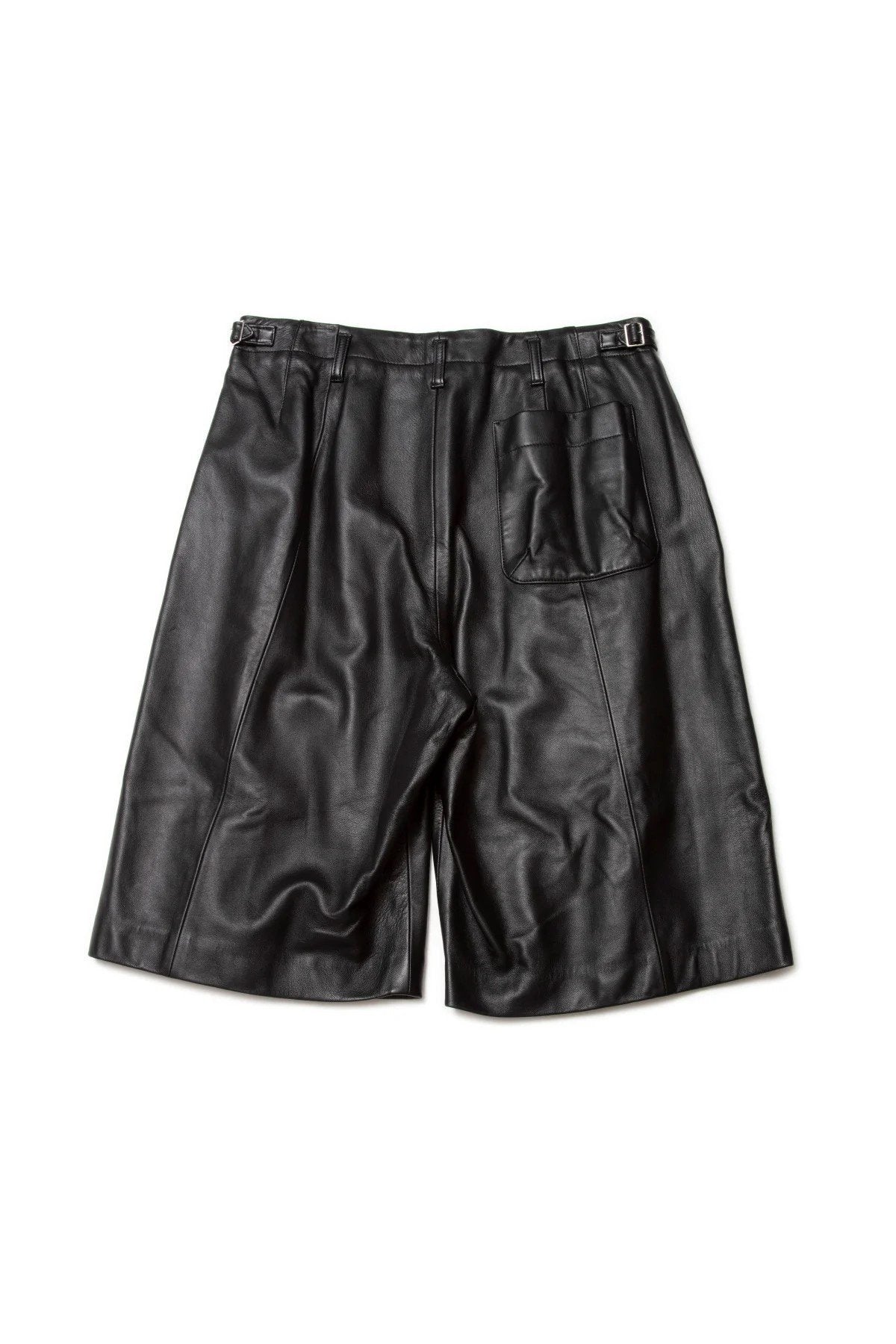 quitan - WIDE TUCKED SHORTS - BLACK