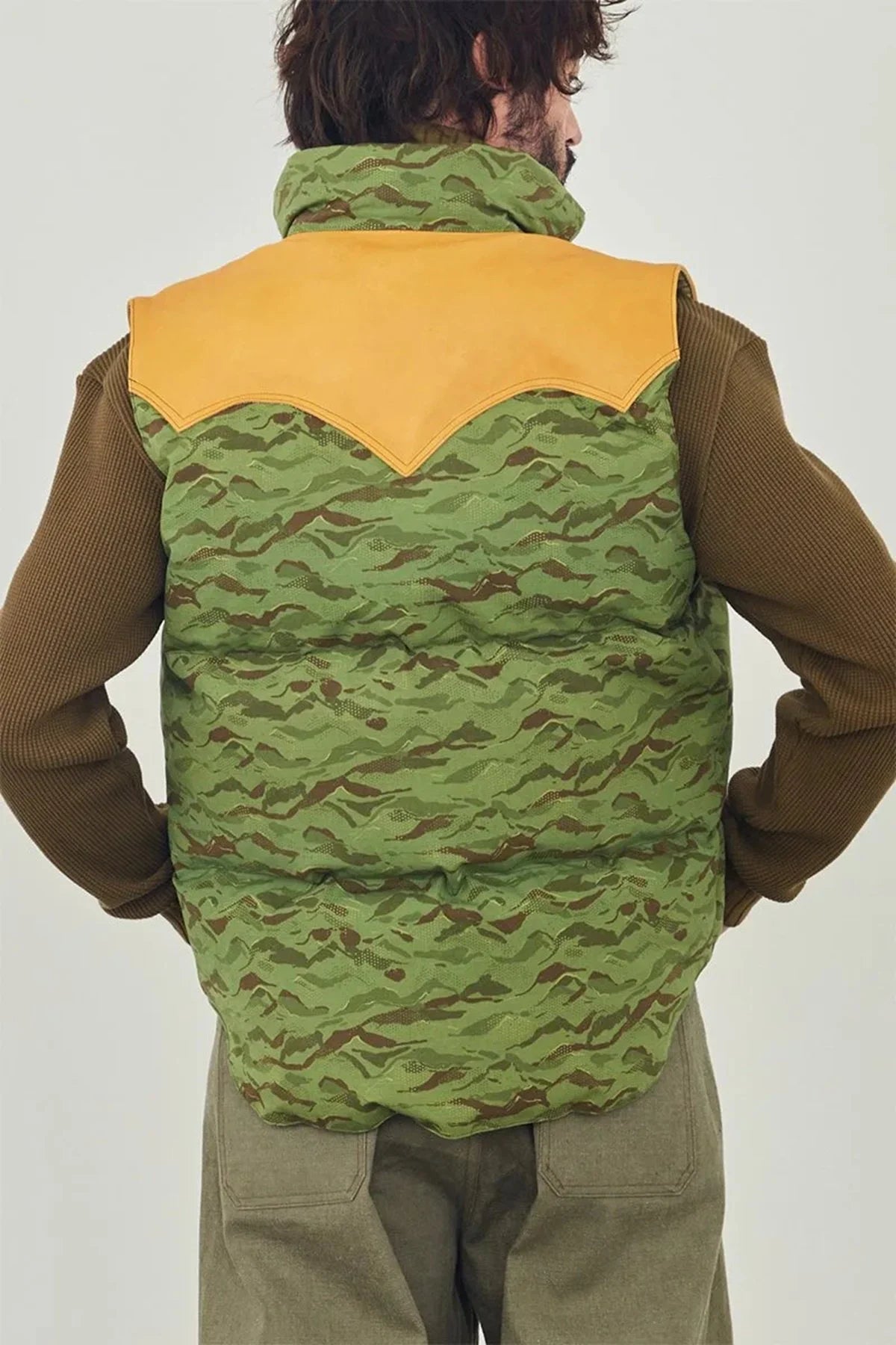 ◯ Nigel Cabourn - RMFC-55 DOWN VEST CAMO - GREEN