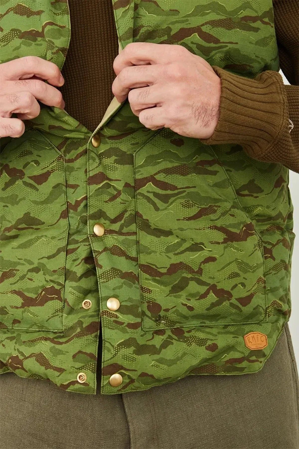 ◯ Nigel Cabourn - RMFC-55 DOWN VEST CAMO - GREEN