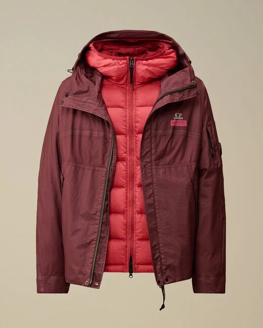 C.P. COMPANY - MEDIUM JACKET IN GORE G-TYPE - OPAQUE FUSCIA