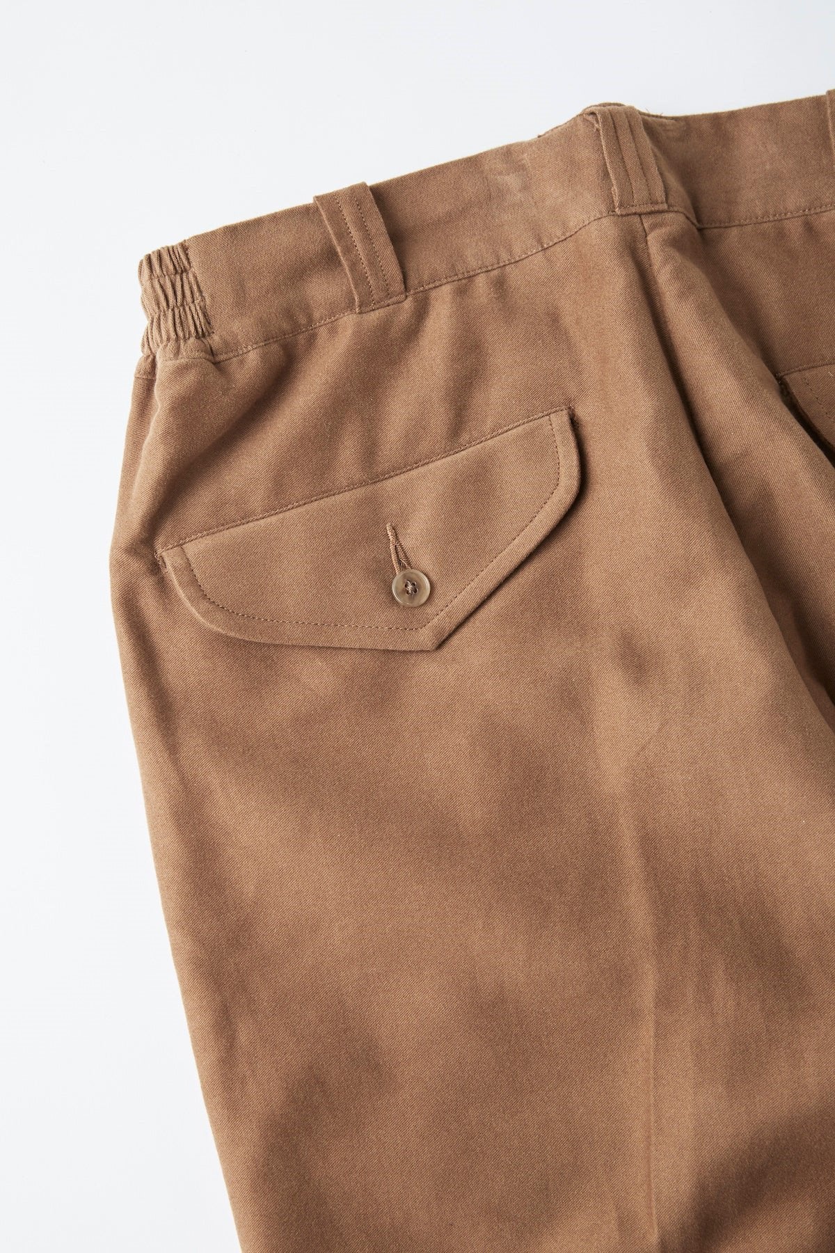 ○OLD JOE - FRONT TUCK ARMY TROUSER - MOCHA BROWN