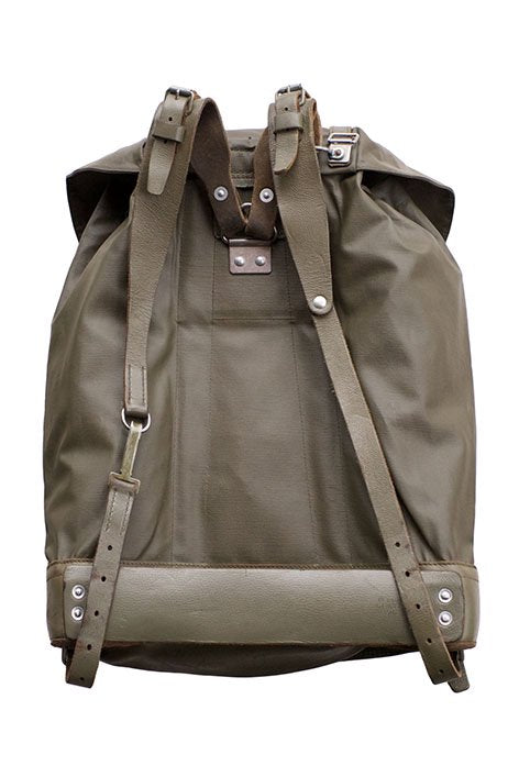 1972 VINTAGE SWISS MOUNTAIN MILITARY BACK PACK