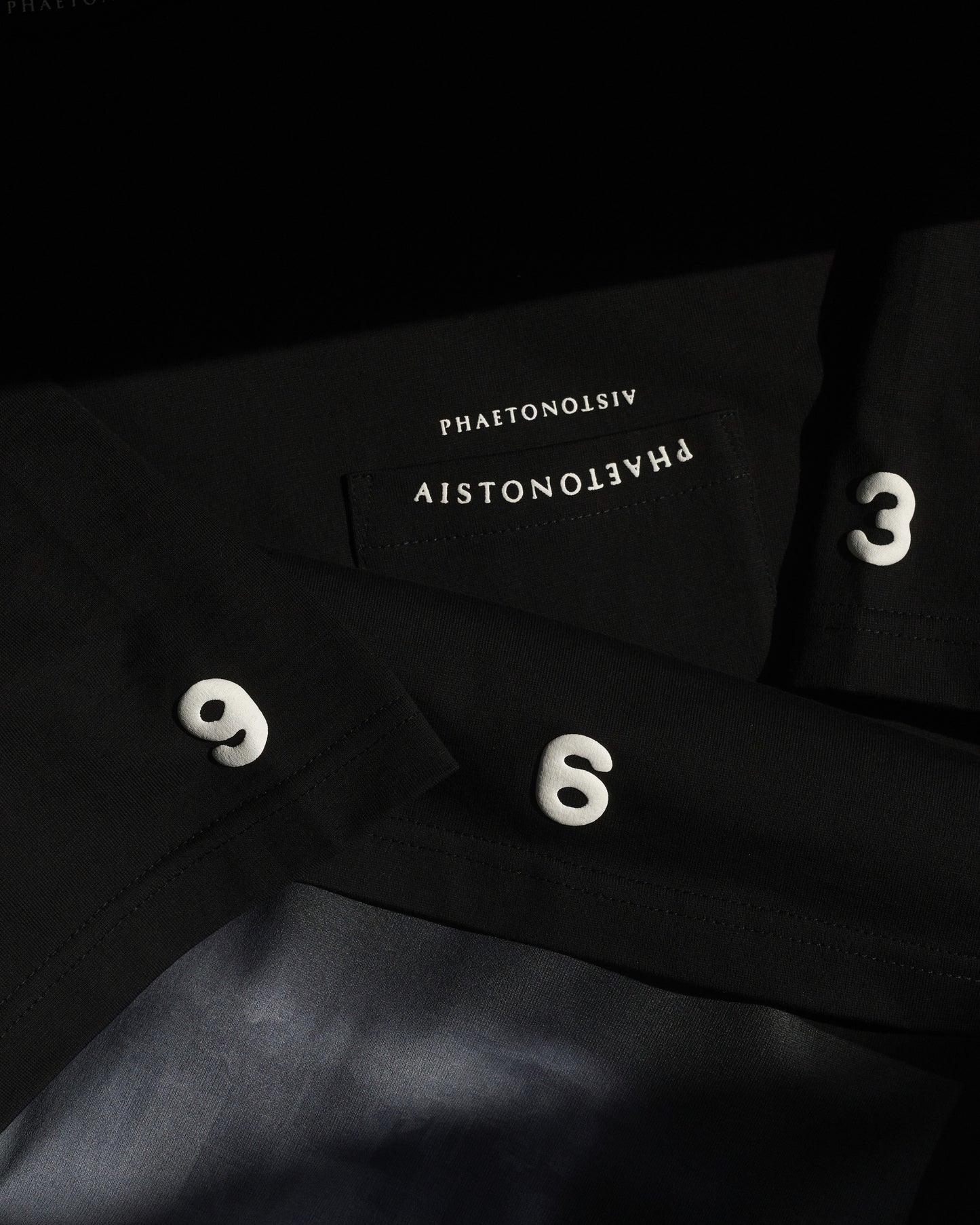 AISTON × PHAETON PHOTO TEE - BLACK